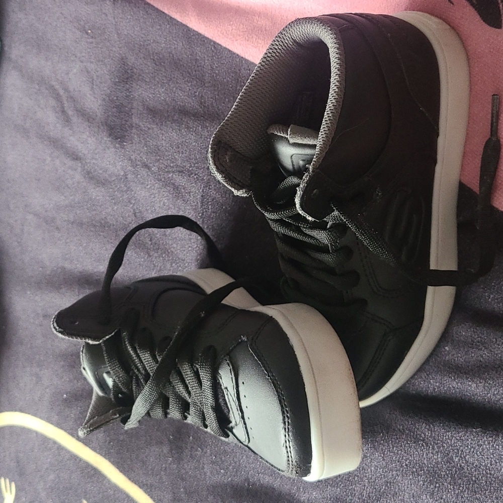High top light up running shoes